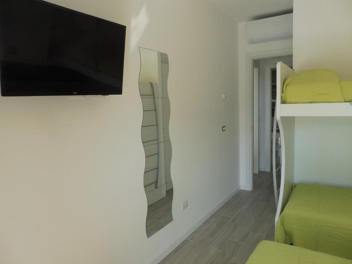 App. N. 5 * Caorle